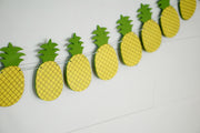 Pineapple Garland 8 ct