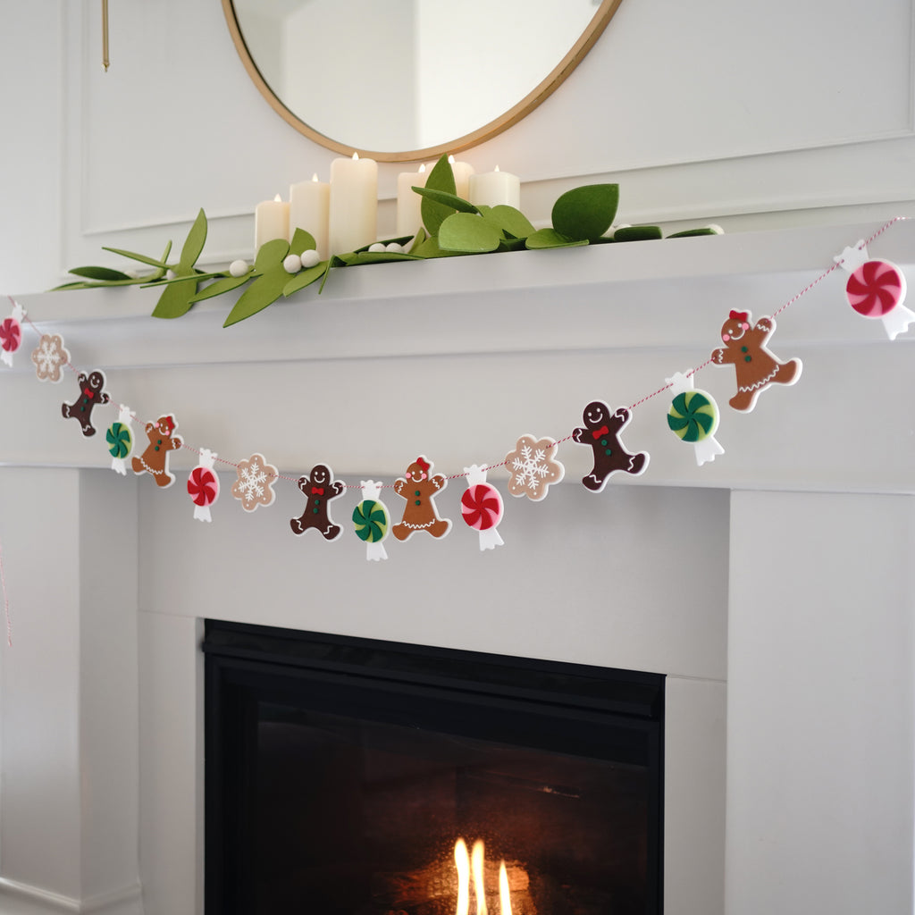 Gingerbread Cookies and Candy Garland
